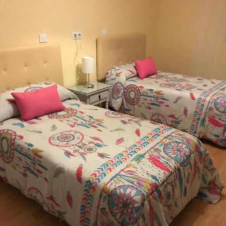 Hostal Restaurante Milenium Otel Torremegía Dış mekan fotoğraf